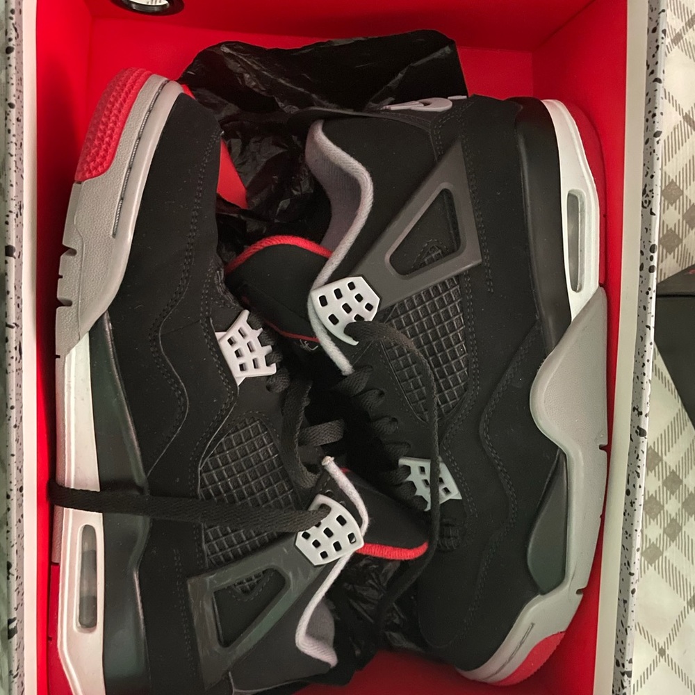 Jordan 4 Bred